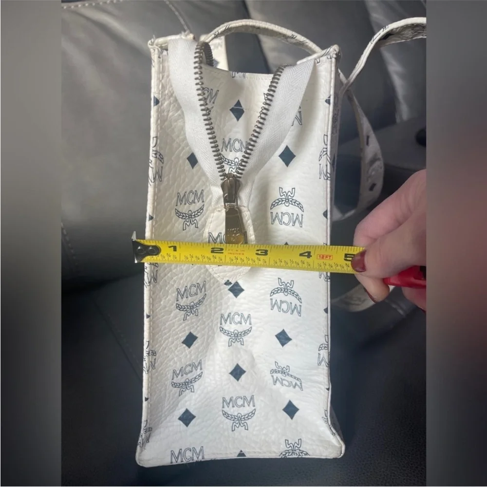 MCM Ivory and Ebony Tote Bag - Picture 10 of 12